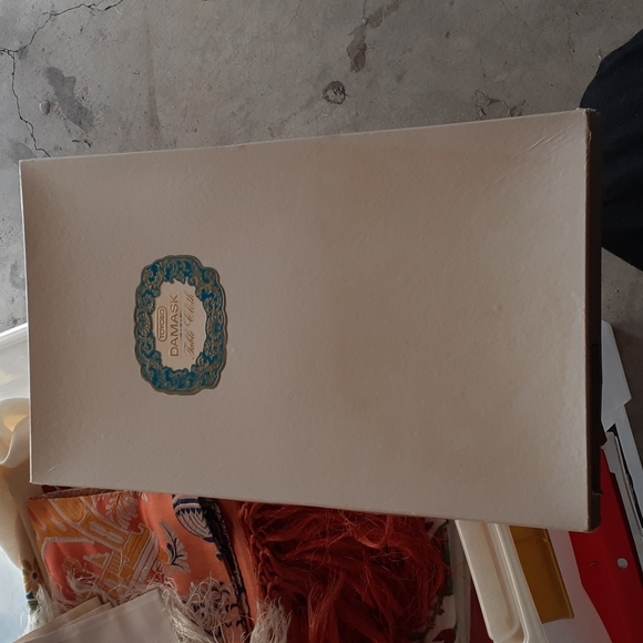 Toyobo Damask Napkins - 8 Count - Picture 1 of 5